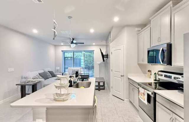 1124 Creek Valley Court - 1 Gallery 4