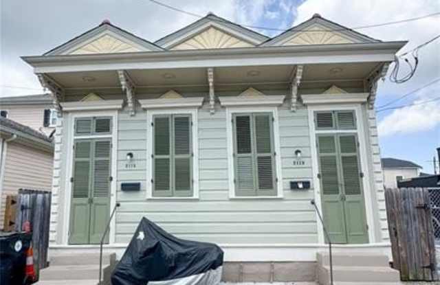 2113 S LIBERTY Street photos photos