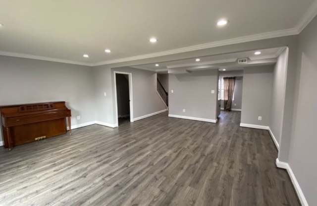 6338 Fenestra Ct Gallery 4