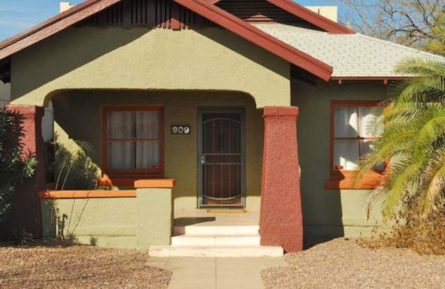 Spacious 3-Bedroom Home in Central Tucson photos photos Spacious 3-Bedroom Home in Central Tucson photos photos