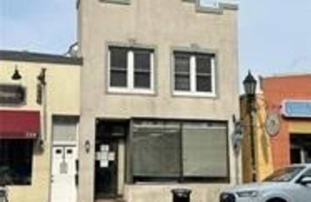 236 a Main Street Gallery 1