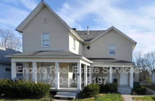 446 Mt Vernon Rd - 446 Mount Vernon Road, Newark, OH 43055