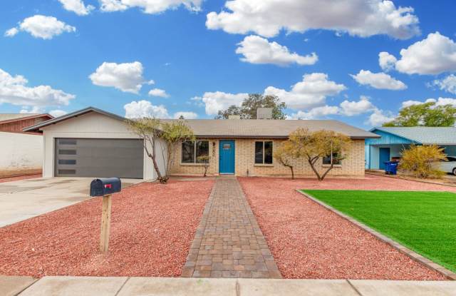Fully Remodeled 4-Bedroom Home in Prime Gilbert Location photos photos
