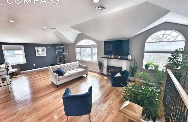 253-07 Memphis Avenue photos photos