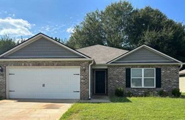 Spacious 3-Bedroom Home with 2-Car Garage in Montevallo! Gallery 1