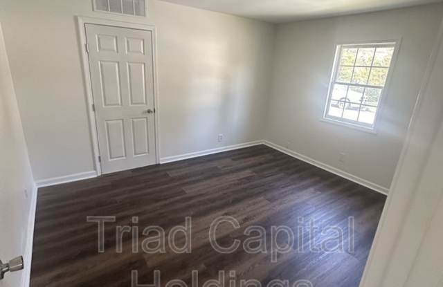 502 Alexander St photos photos
