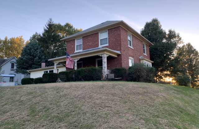 1001 S 4th St photos photos