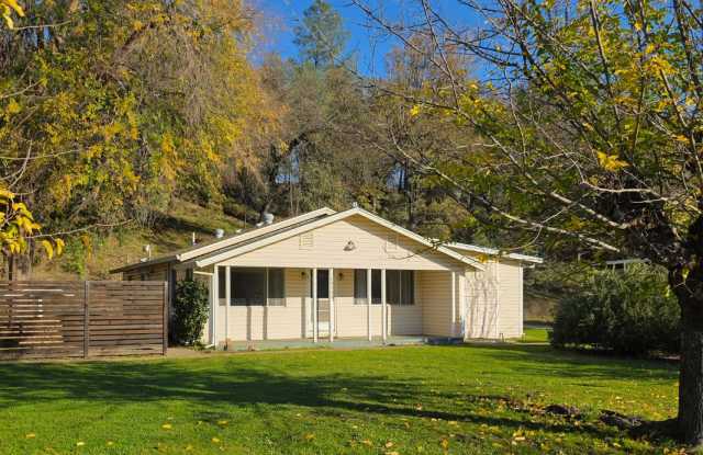 CHARMING 2 BEDROOM ON ACREAGE - 10463 Ryan Hill Road, Shasta County, CA 96003