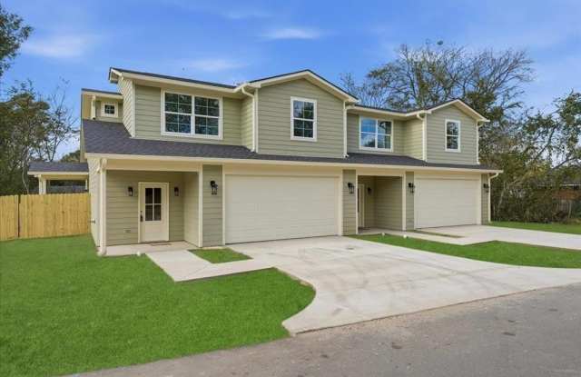 806 S Newsom Street photos photos