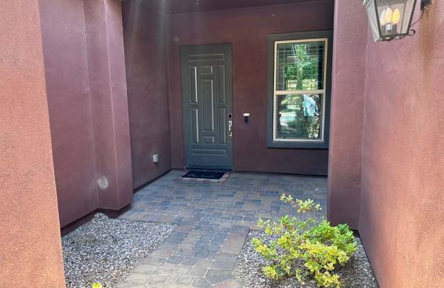 Beautiful Home in East Mesa! Gallery 4