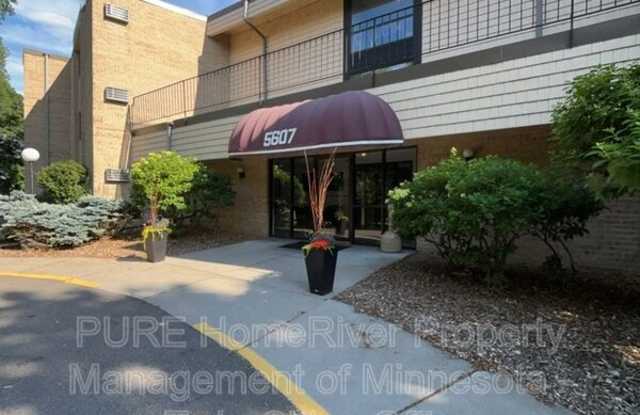 5607 Green Circle Dr photos photos