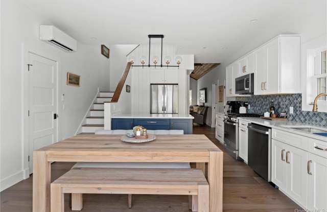 274 Cottage Walk Gallery 4