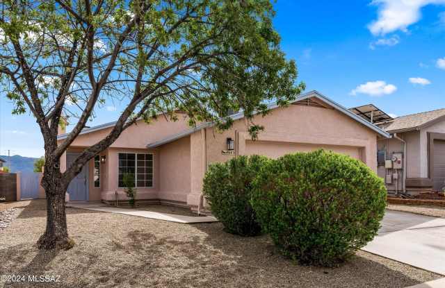 4643 S Foxdale Drive - 4643 South Foxdale Drive, Tucson, AZ 85730