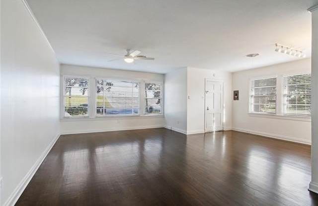 7924 LINCOLN BEACH Boulevard Gallery 4