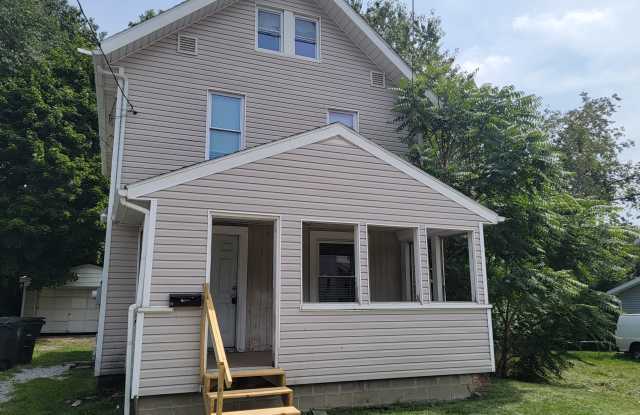 1385 Hart St photos photos