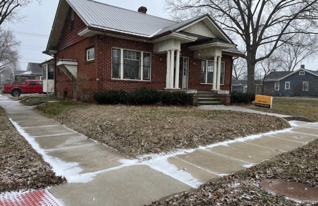 1725 Lincolnway E - 1725 Lincolnway East, Mishawaka, IN 46544