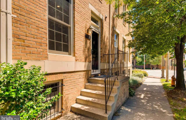 1217 S LINWOOD AVENUE Gallery 2