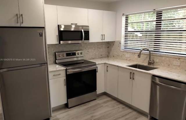 846 Lenox Ave photos photos