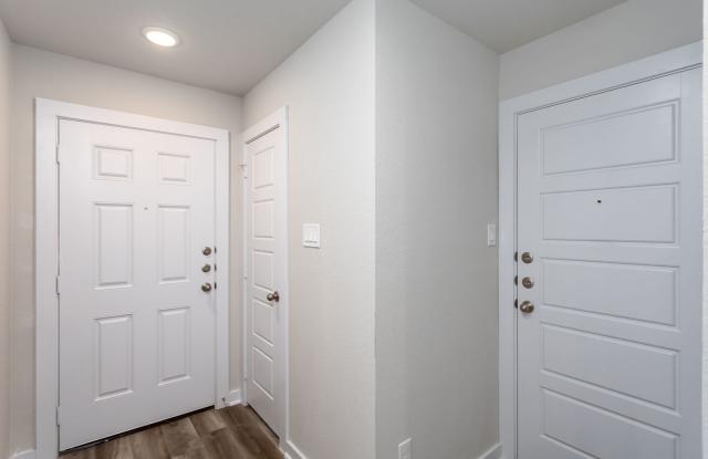 368 Abigail Alley- NOW AVAILABLE! Gallery 2