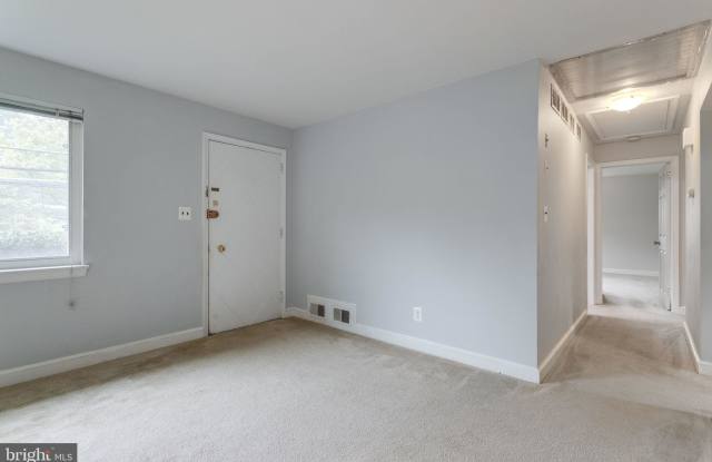 5412 WILLIAMSBURG BOULEVARD Gallery 3