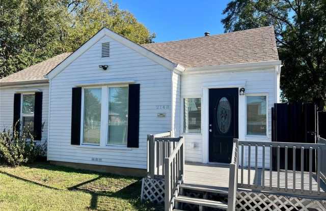 2148 Brookfield Avenue - 2148 Brookfield Avenue, Dallas, TX 75235
