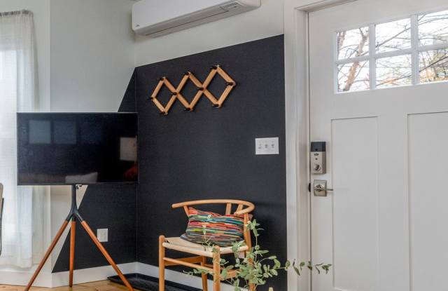 Recently Renovated Furnished 1BR Near Maine Med Gallery 3