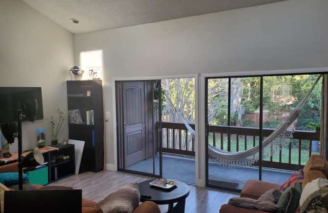 958 East Michigan Street photos photos