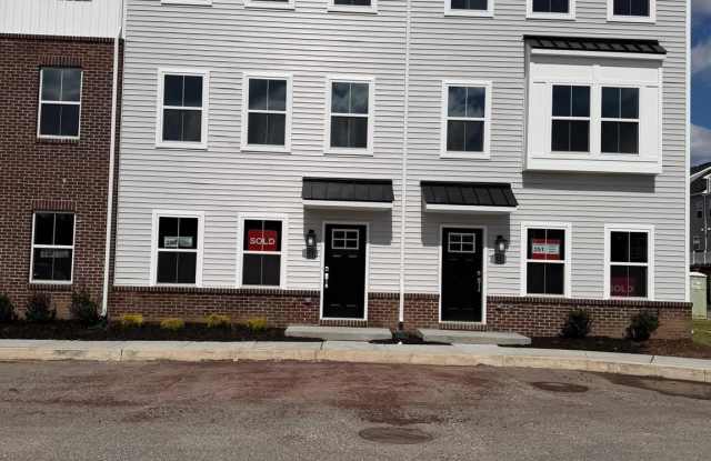 39 E FRONT STREET Gallery 2