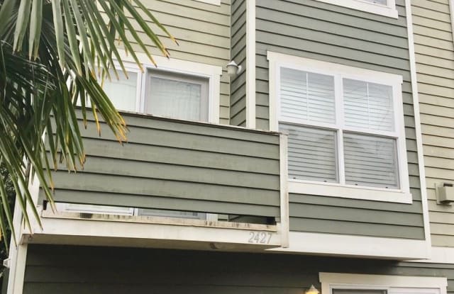 2427 NW 57th St. Unit B - 2427 Northwest 57th Street, Seattle, WA 98107