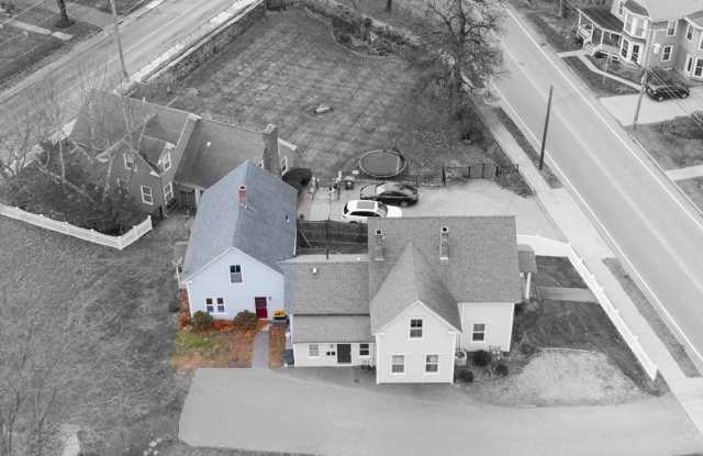 92 Milk St unit: 2 photos photos