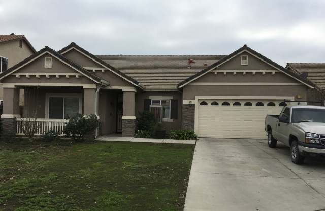 6137 E Cortland Ave - 6137 East Cortland Avenue, Fresno, CA 93727