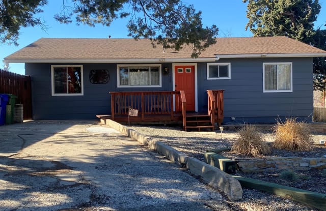 1402 Northside Drive - 1402 Northside Drive, Prescott, AZ 86301