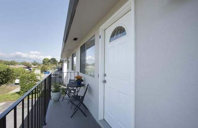 Beautiful Two Bedroom Near Downtown Campbell photos photos