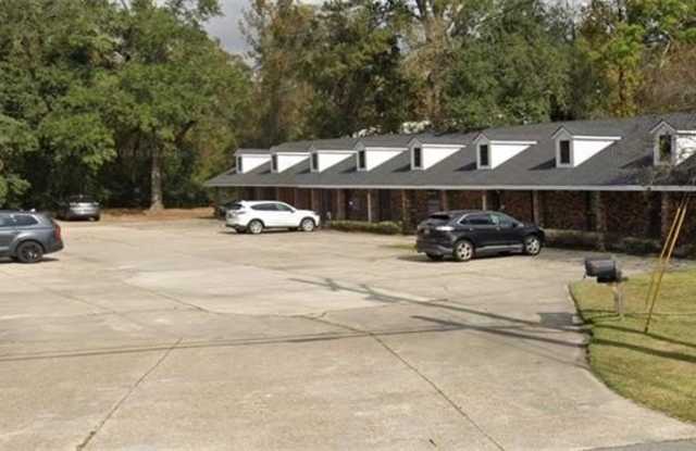1346 GAUSE Boulevard photos photos