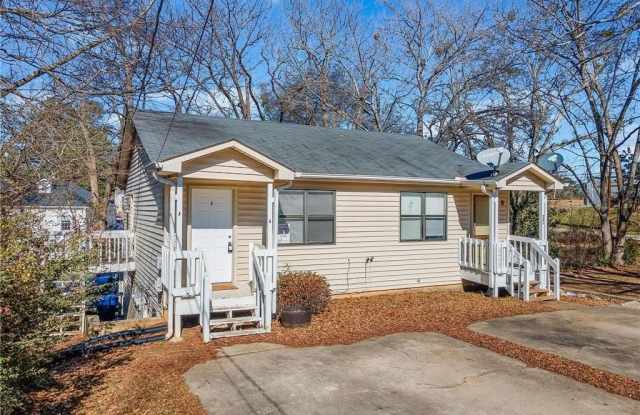 341 W Griffin Street - 341 West Griffin Street, Dallas, GA 30132