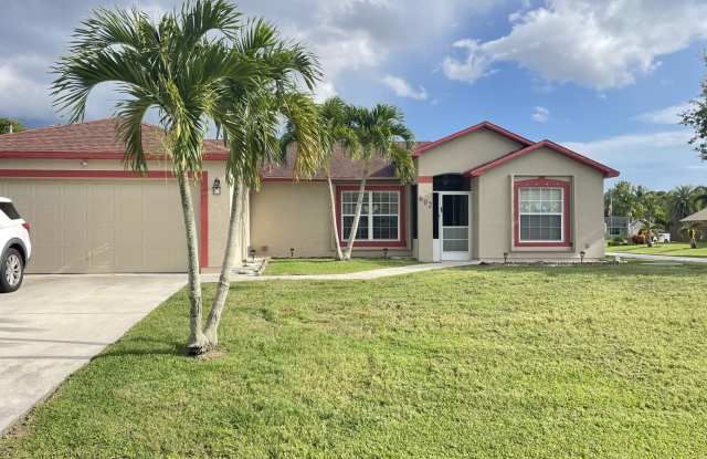 602 Southeast Streamlet Avenue - 602 Southeast Streamlet Avenue, Port St. Lucie, FL 34983