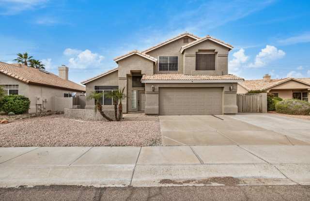 Spacious 4 bed/3 bath home with pool and RV gate! - 15002 South 47th Street, Phoenix, AZ 85044