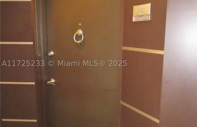 5701 Collins Ave Gallery 4