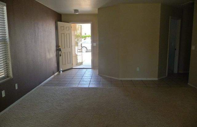 10541 W VIA DEL SOL -- Gallery 2