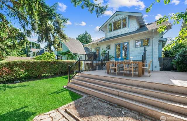 Spacious Ravenna Craftsman! photos photos Spacious Ravenna Craftsman! photos photos
