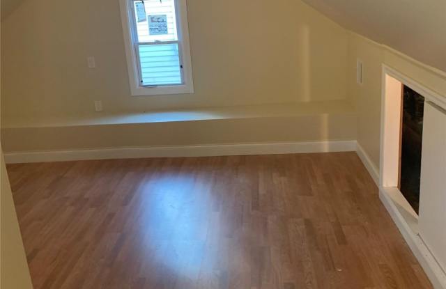 132-41 Bennett Ct Gallery 4