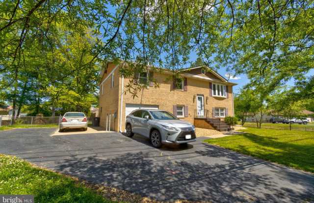 11204 WHITE HOUSE ROAD Gallery 2