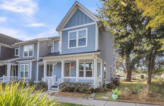 Stunning 3-Bed / 2.5-Bath Home in Park Circle (Oak Terrace Preserve) - 5086 East Liberty Park Circle, North Charleston, SC 29405 Stunning 3-Bed / 2.5-Bath Home in Park Circle (Oak Terrace Preserve) - 5086 East Liberty Park Circle, North Charleston, SC 29405