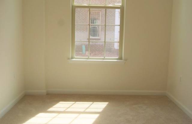 1726 Lantern Mews Gallery 2