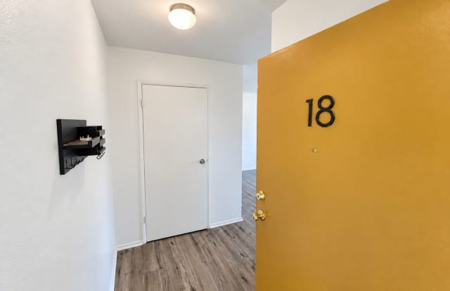 Spacious 2BR/2BA in NoHo – Quiet 2nd Floor, Central A/C, 2 Parking Spaces Gallery 3