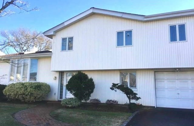 21 Craig Street - 21 Craig Street, Jericho, NY 11753