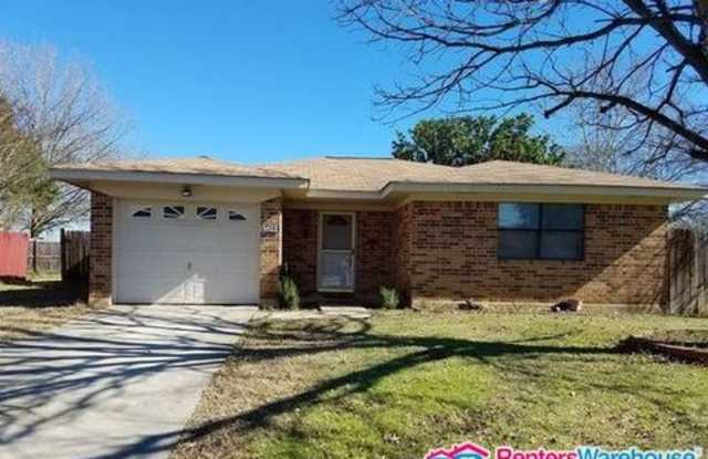 104 Comanche Cir - 104 Comanche Cir, Cibolo, TX 78108