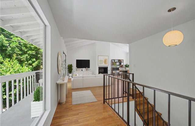10424 Oletha Lane Gallery 4