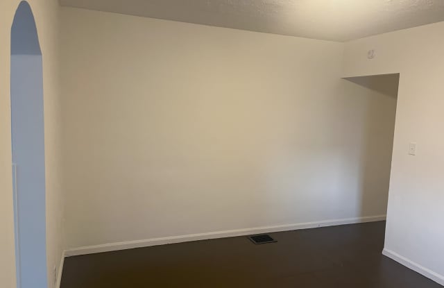 6050 E Washington St, B photos photos