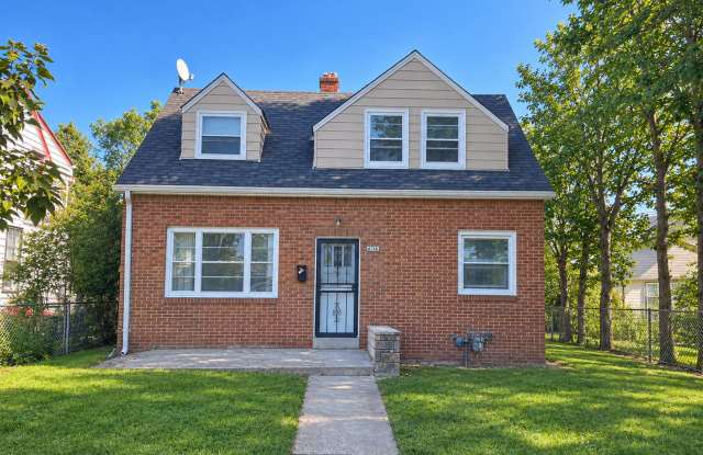 2 Bedroom Single Family - Fully Renovated Tri level house Gallery 1